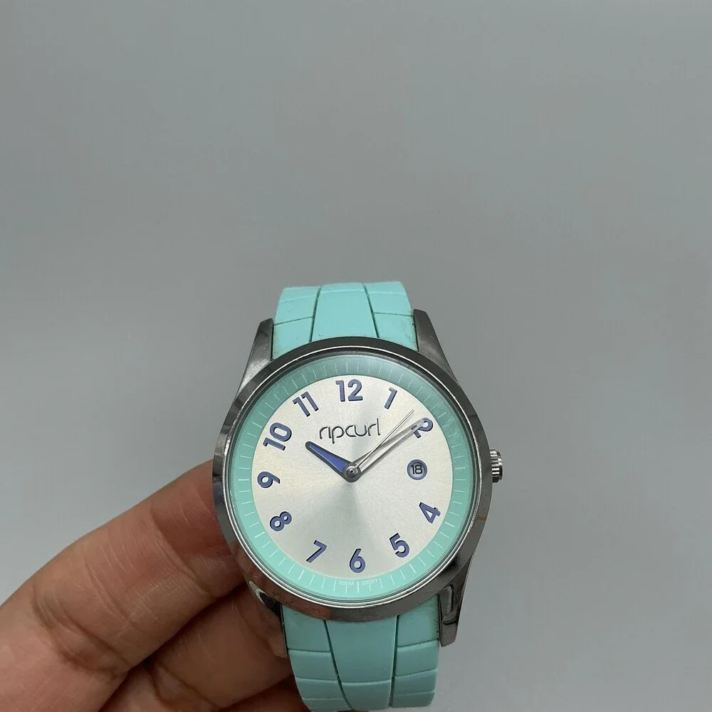 Rip Curl Echo Womens Watch 33mm Silver Tone Aqua Rubber Surf Date New Battery